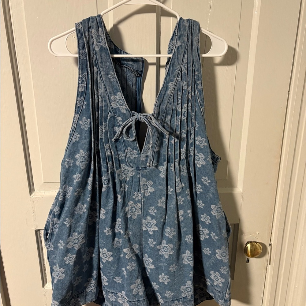 Buckle Blue Floral Mini Dress